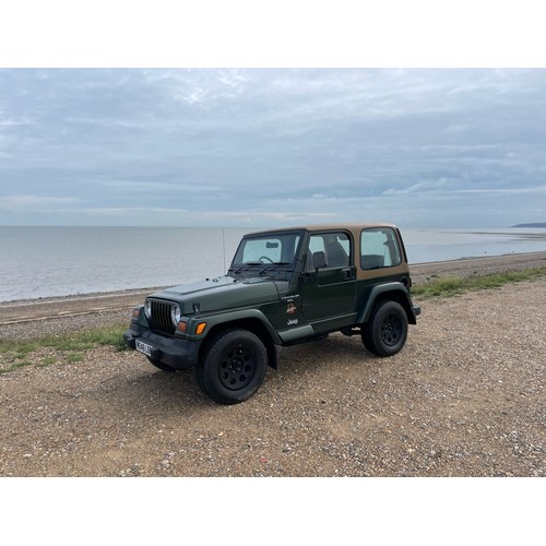 22 - 1998 Jeep Wrangler Sahara, 4.0L V8 Petrol, manual transmission, with removable hardtop and canvas ro... 