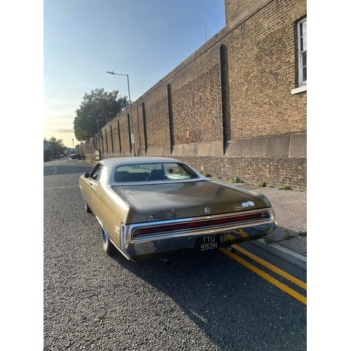 31 - 1970 Chrysler 300, 52,988, 7.2L big block V8, running project with recent reupholstered seats, stunn... 