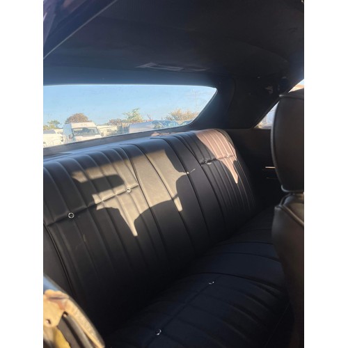 31 - 1970 Chrysler 300, 52,988, 7.2L big block V8, running project with recent reupholstered seats, stunn... 