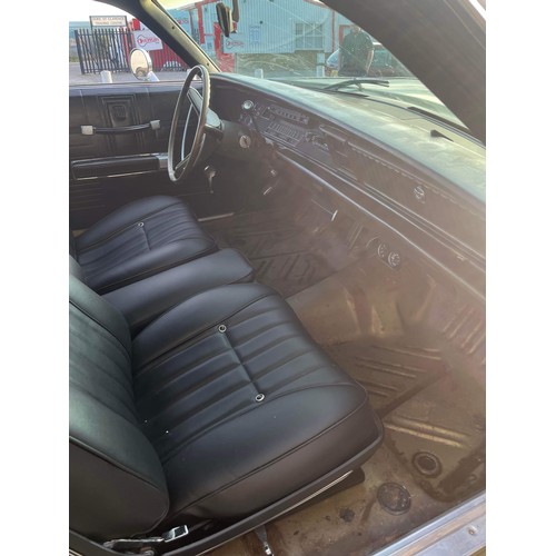 31 - 1970 Chrysler 300, 52,988, 7.2L big block V8, running project with recent reupholstered seats, stunn... 