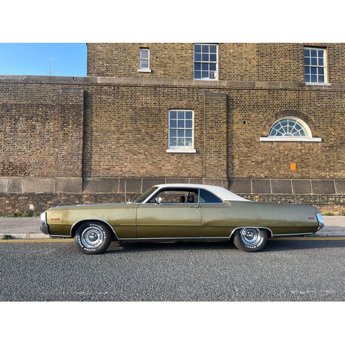 31 - 1970 Chrysler 300, 52,988, 7.2L big block V8, running project with recent reupholstered seats, stunn... 