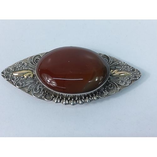 302 - Silver cornelian stone set filigree brooch