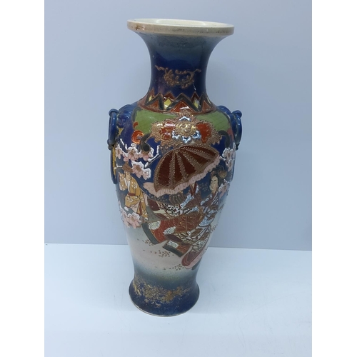 103 - 2 oriental vases and 2 figures