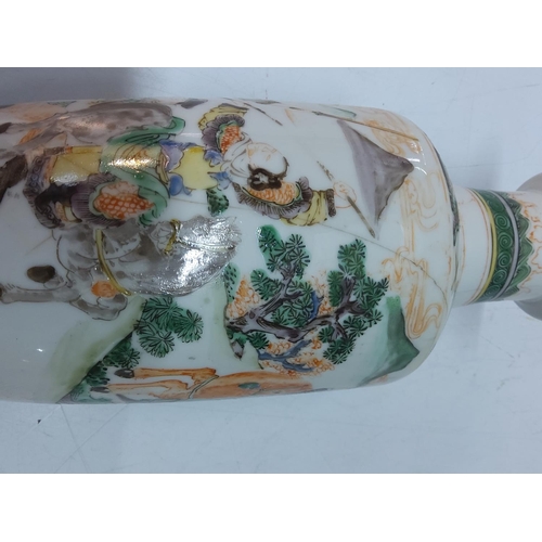 103 - 2 oriental vases and 2 figures