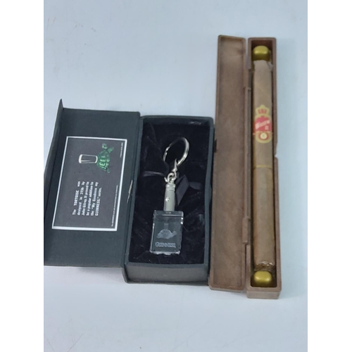 363 - Cigar and Guinness keyring