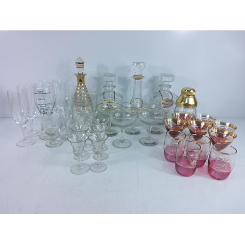 289 - Glassware and decanters