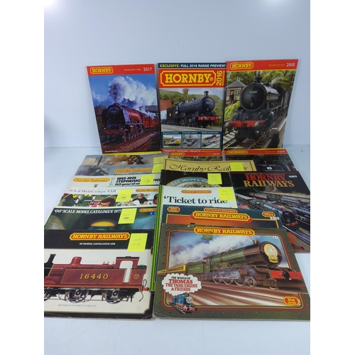 82 - Large selection of Hornby books and ephemera