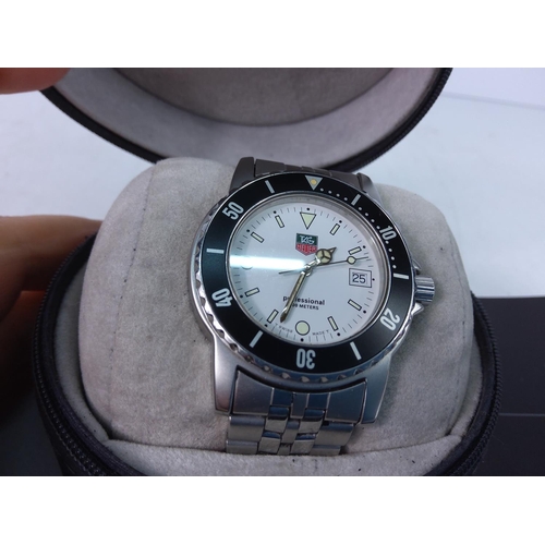 418 - 1990 Tag Heuer Series watch with box and papers