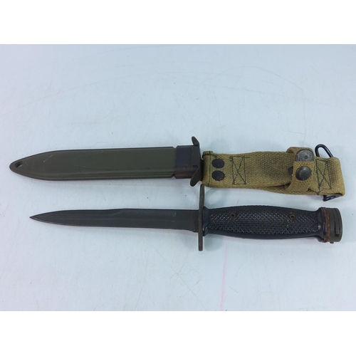 424 - Mark IV MI Carbine bayonet knife