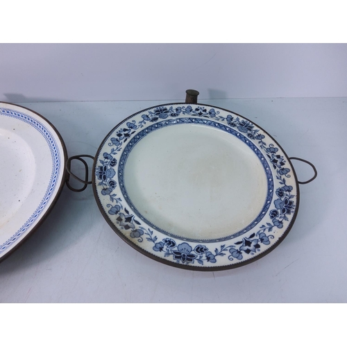 239 - China, sundries and 2 warming plates