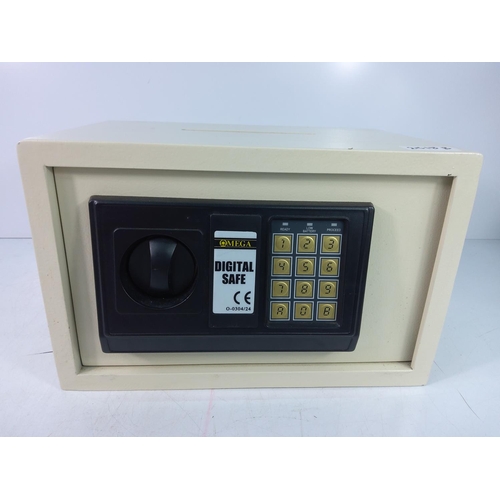 88 - Small safe