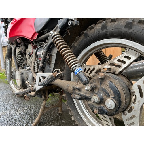 3 - Honda VT500 (believed to be 1982-1986 model)
This motorbike is sold as seen. It is a spares or repai... 