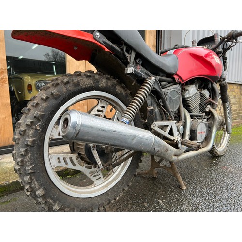 3 - Honda VT500 (believed to be 1982-1986 model)
This motorbike is sold as seen. It is a spares or repai... 