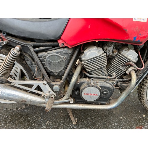 3 - Honda VT500 (believed to be 1982-1986 model)
This motorbike is sold as seen. It is a spares or repai... 