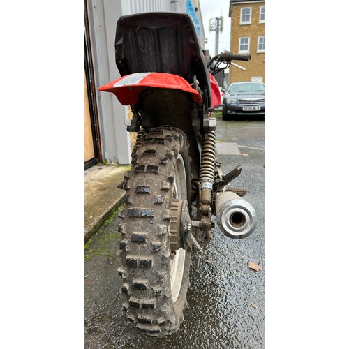 3 - Honda VT500 (believed to be 1982-1986 model)
This motorbike is sold as seen. It is a spares or repai... 