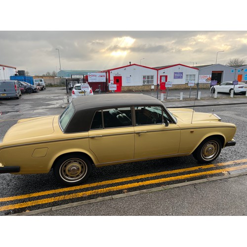 16 - 1978 Rolls Royce Silver Shadow II in a beautiful yellow colour. Comes with part paperwork, V5 presen... 