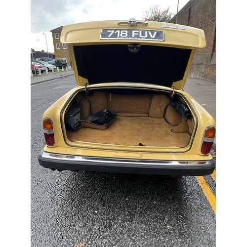 16 - 1978 Rolls Royce Silver Shadow II in a beautiful yellow colour. Comes with part paperwork, V5 presen... 