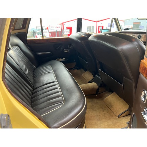 16 - 1978 Rolls Royce Silver Shadow II in a beautiful yellow colour. Comes with part paperwork, V5 presen... 