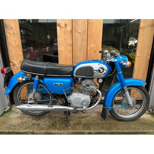 25 - Blue Honda CD 175 motorcycle, registration HKP 388N - First registered on 1st of April 1975, this be... 