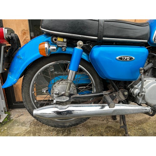 25 - Blue Honda CD 175 motorcycle, registration HKP 388N - First registered on 1st of April 1975, this be... 