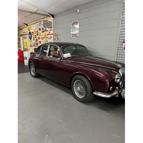 22 - Burgundy 1967 Daimler 250 with a v8 engine, Registration JTP 474F this vehicle is a non runner (no c... 