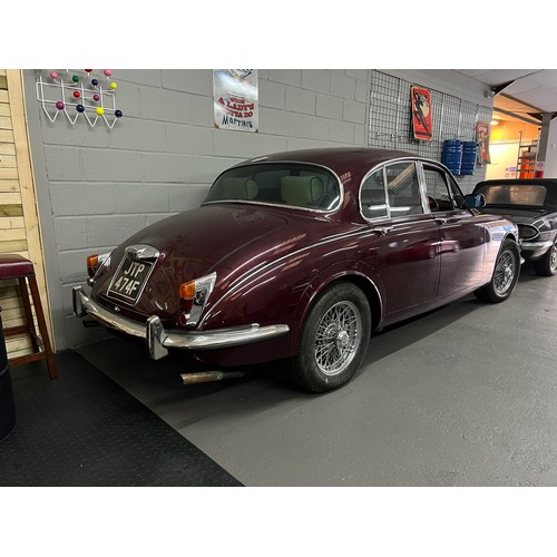 22 - Burgundy 1967 Daimler 250 with a v8 engine, Registration JTP 474F this vehicle is a non runner (no c... 