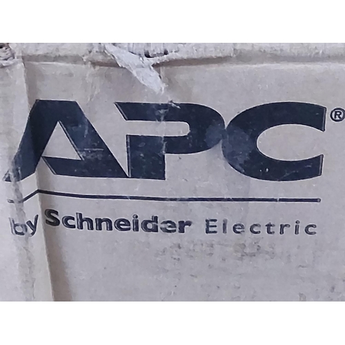 40 - Boxed Schneider uninterruptable power supply
(battery back up) APC smart-UPS 1000VA/750VA 230VAC/120... 