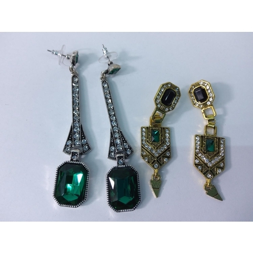 277 - 2 pairs of stone set earrings