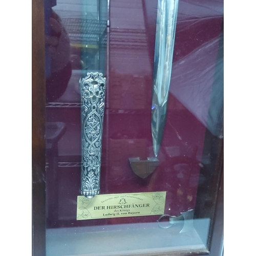 118 - Boxed and mounted Franklin Mint sword and sheath 'The Great Hunting Sword of King Ludwig II of Bavar... 