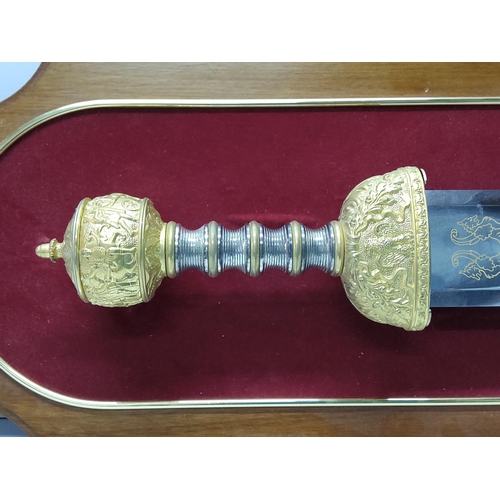 120 - Wooden Mounted Franklin Mint Roman short sword, approx 92cms