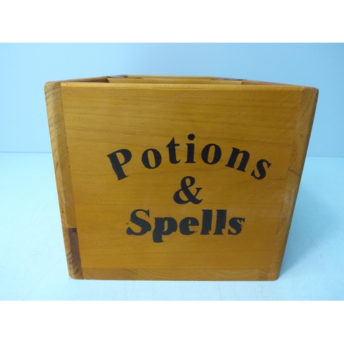 137 - Hogwarts School potions box