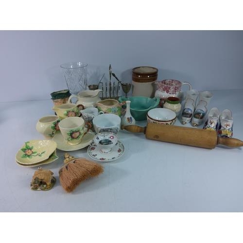 15 - Old glass bottles, medical bottles, diggings, chinaware, plates and platedware etc