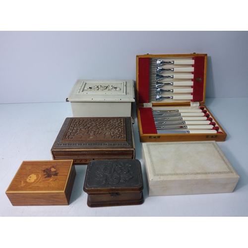 25 - Collection of wooden boxes including one holding cutlery