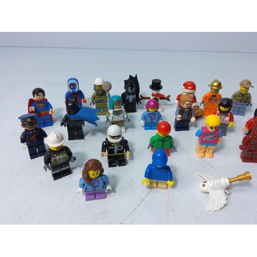 319 - Lego figures