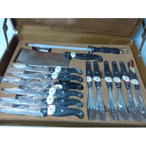 198 - Cased kitchen knife set