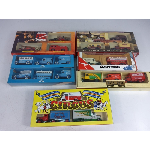 133 - 6 boxed model vehicle sets