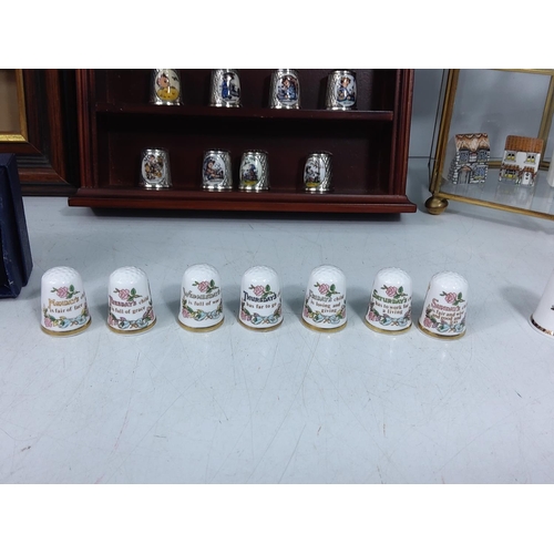 65 - Thimbles and display stands