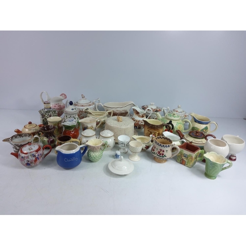 258 - Antique and vintage chinaware