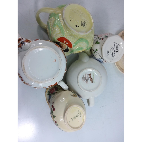 258 - Antique and vintage chinaware