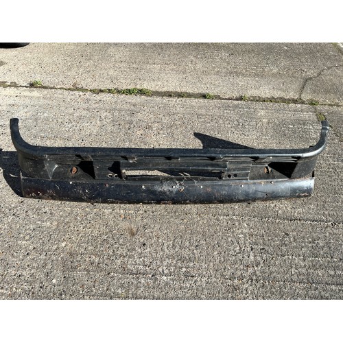 11 - Very large quantity of Classic Land Rover body panels including, quarter panels, wings, and other bo... 