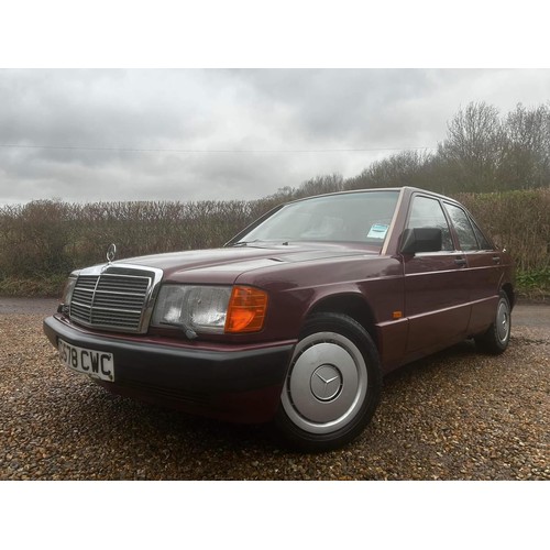 9 - 1990 Mercedes 190E, reg: G578CWC, MOT until May 2024. with 3 former keepers and 120,987 miles on the... 