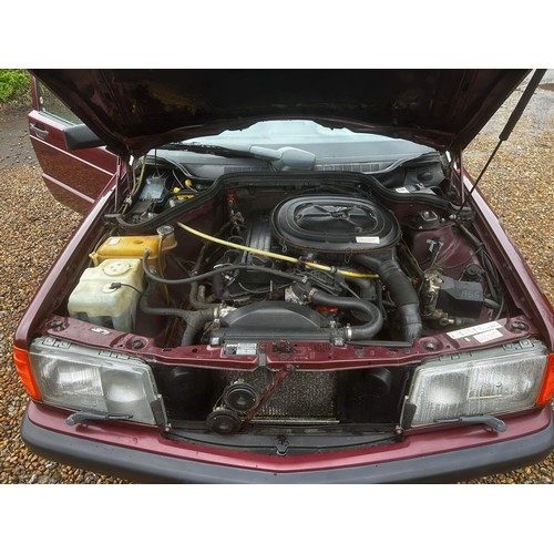 9 - 1990 Mercedes 190E, reg: G578CWC, MOT until May 2024. with 3 former keepers and 120,987 miles on the... 