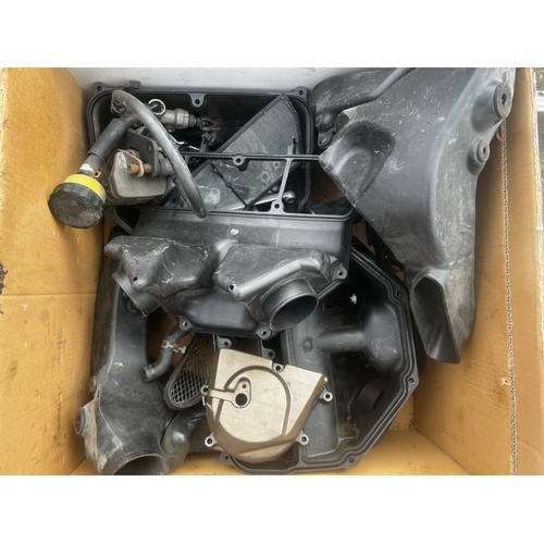 36 - LArge quantity of Kawasaki Zx600-J2, basically a complete bike without the engine, V5 present for th... 