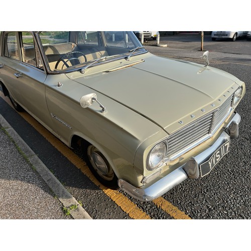 38 - Green/Gray Vauxhall Victor Deluxe 1963, 1.5l petrol with a 4 speed manual gearbox. MOT, ULEZ & Tax e... 