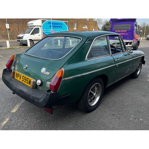 40 - Green MG MGB GT, first registered in 1980, 1.8L petrol, this car is Ulez, tax and MOT exempt, lovely... 