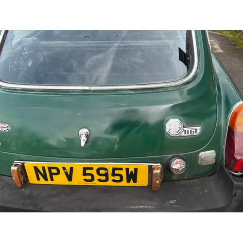 40 - Green MG MGB GT, first registered in 1980, 1.8L petrol, this car is Ulez, tax and MOT exempt, lovely... 