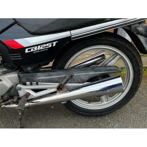 41 - Black Honda 1988 CB125T registration F932CKO, this bike is a nice addition to anyones collection, it... 