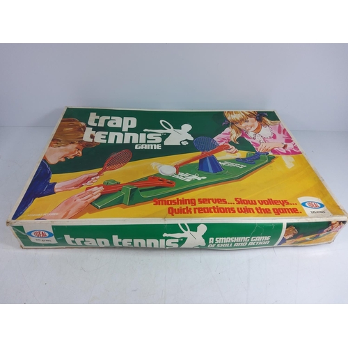 186 - Vintage 1975 boxed Trap Tennis game