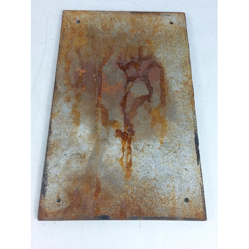 198 - Cast iron 'Children' sign, 30 x 18cms