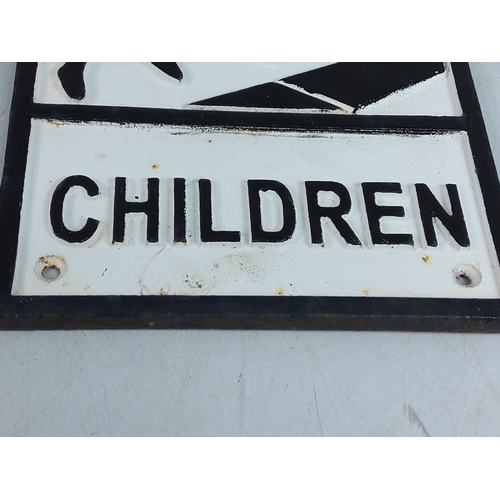 198 - Cast iron 'Children' sign, 30 x 18cms